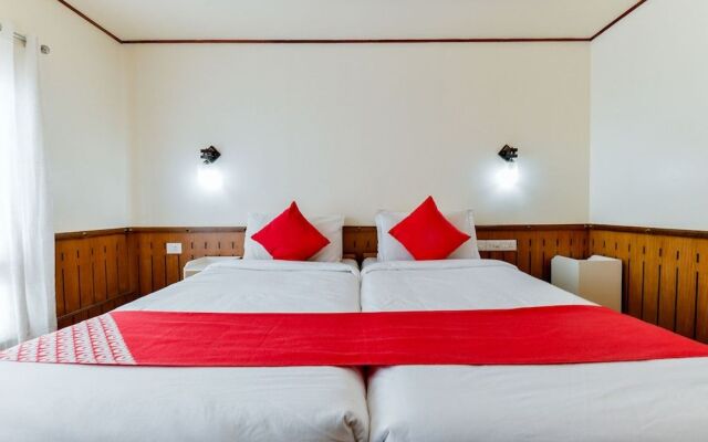 OYO 23047 Rkv Golden Petal Houseboat 3 Bhk
