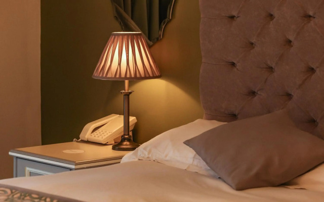 The Garrison Hotel