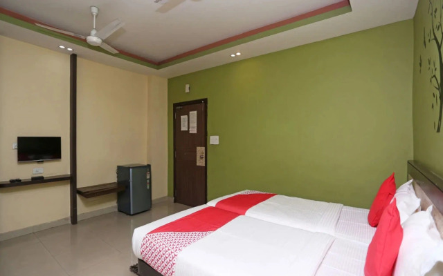 OYO Flagship 50138 Hotel Parashuram ISBT