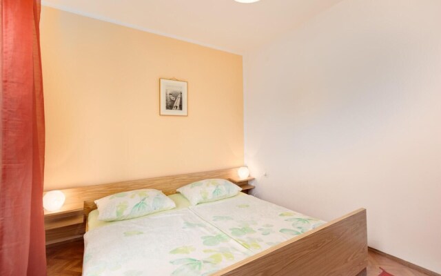 Awesome Apartment in Malinska With Wifi and 2 Bedrooms