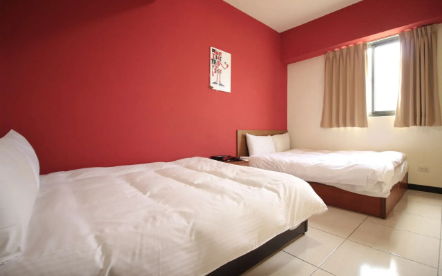 Taichung Carol House Hostel