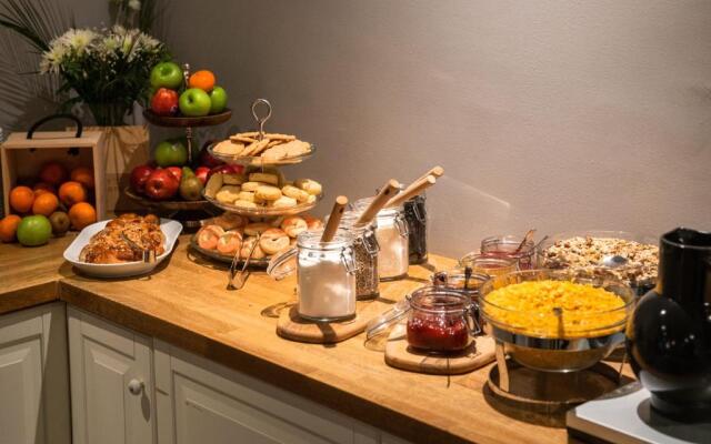 Queen's Hotel by First Hotels