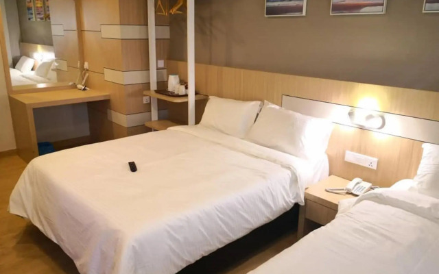 Walk In Hotel