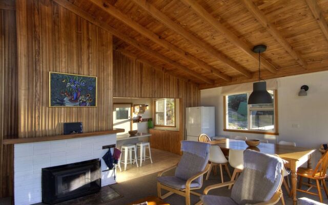 Freycinet Beachfront Retreat