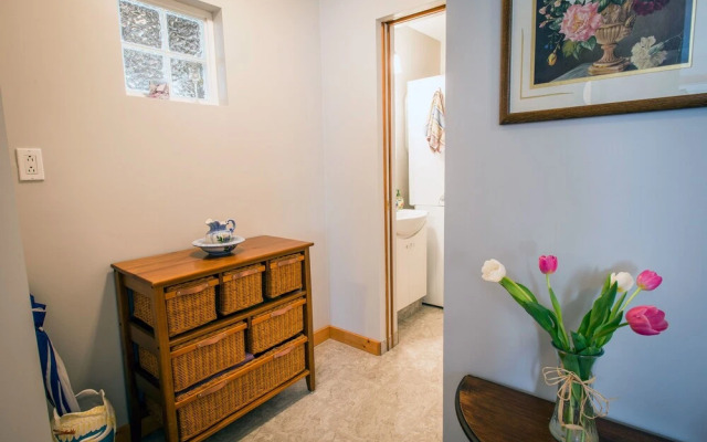 The Acorn Guesthouse