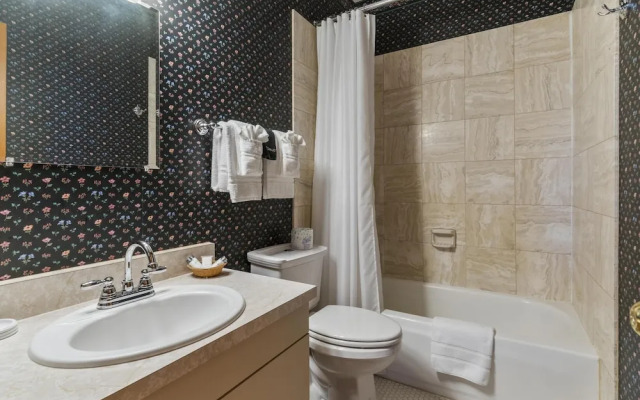 Cripple Creek Hospitality House & Travel Park