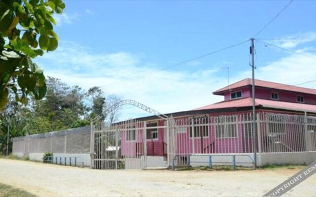 Tanuli Royal Plains Motel