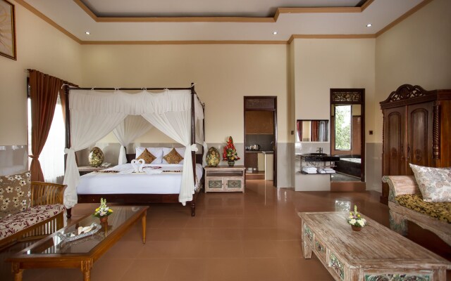 Grand Ashanti Villa