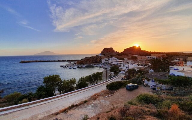 Finiki Villas