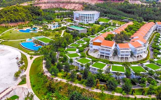 Harris Resort Barelang Batam