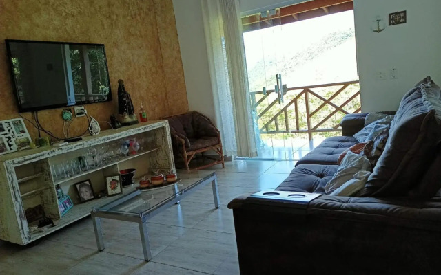 Casa espaçosa, aconchegante, com vista para o mar