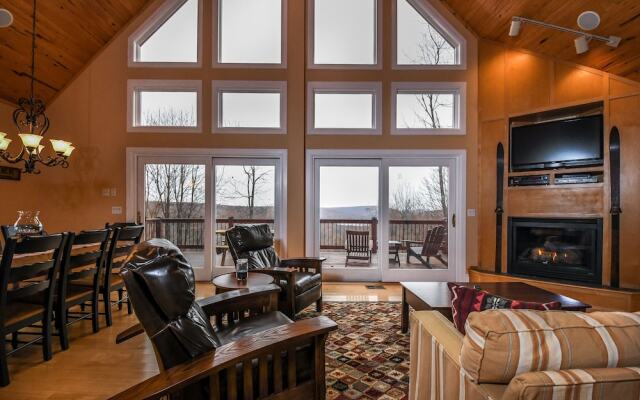 Wisp' n Away 5 Bedroom House