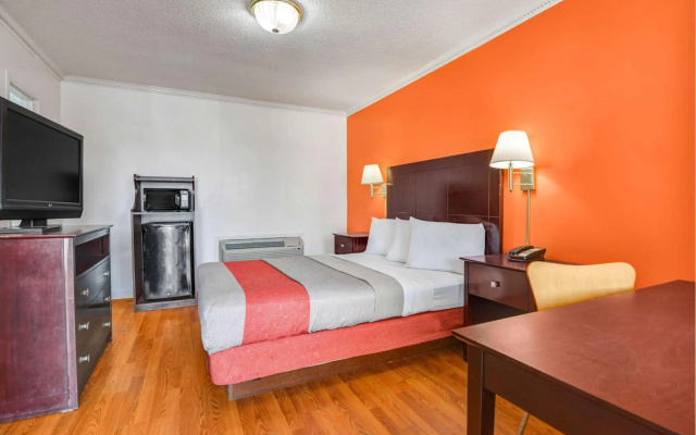 Motel 6 Americus, GA