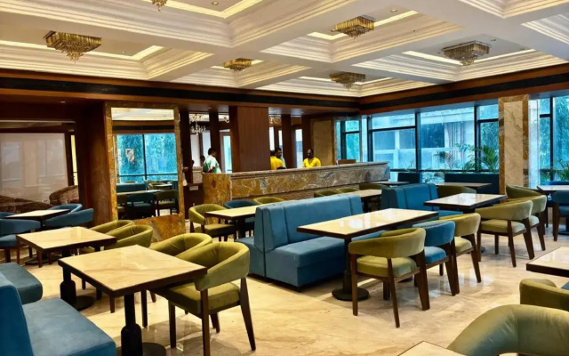 Hotel Mumbai House - Vashi Navi Mumbai