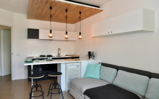 Italian Vacation Homes - La Petite Maison du Lac