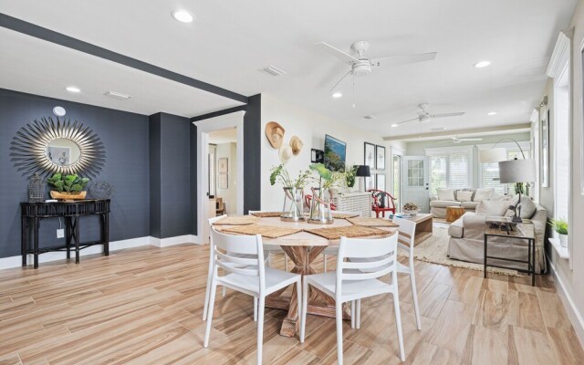 Historic Dream - Unit A