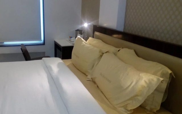 Hotel Sri Sri Executive Lodging