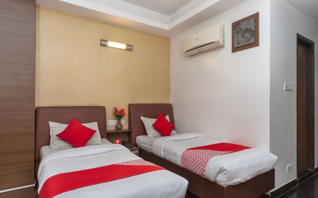 OYO 19674 Apoorva's Guest House