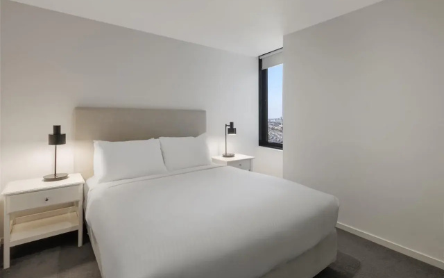 Oaks Melbourne Flemington Suites