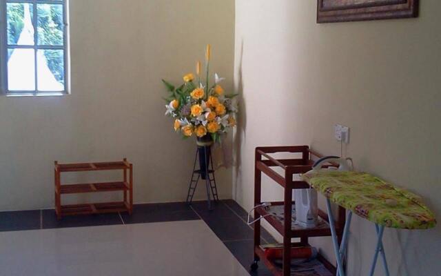 D'Warung Motel