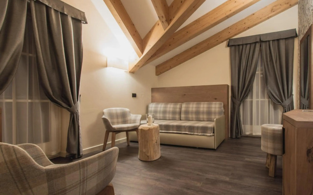 X Alp Hotel