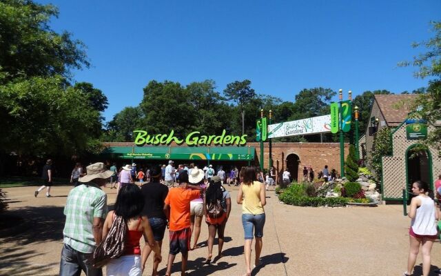 Ramada Williamsburg East Busch Gardens Area