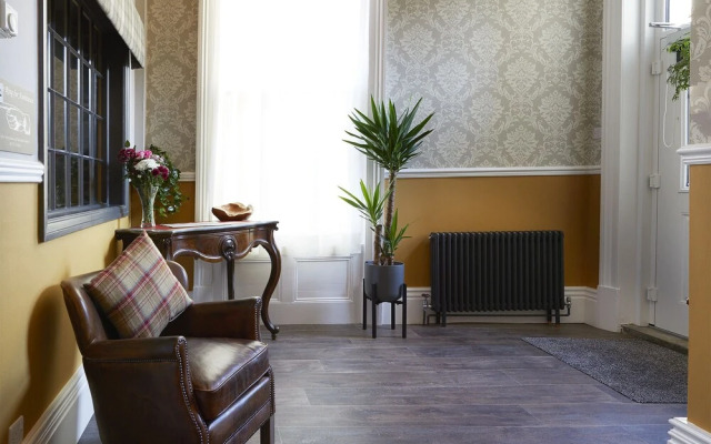 Ashburton House