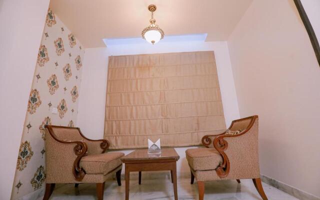 Leela Grande Hotel