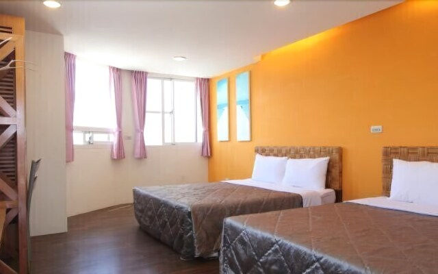 Xinyu Holiday Inn