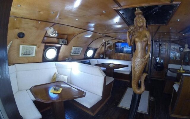 MS Cutty Jean