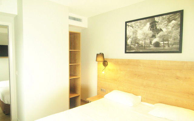 APPARTHOTEL Torcy
