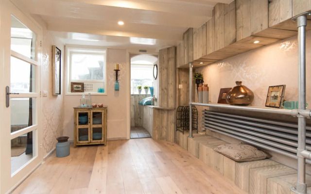 Canal West Area Apartments