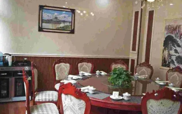 Tanchang Junyue Business Hotel