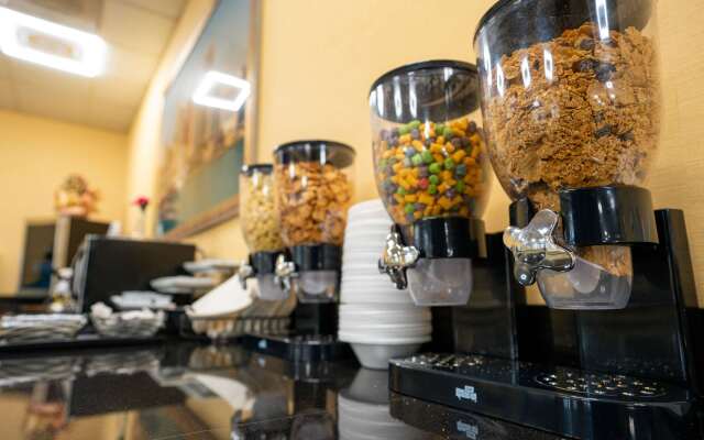 Clarion Hotel Detroit Metro Airport