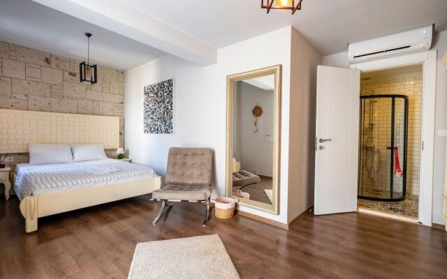 Lulu Inn Çeşme