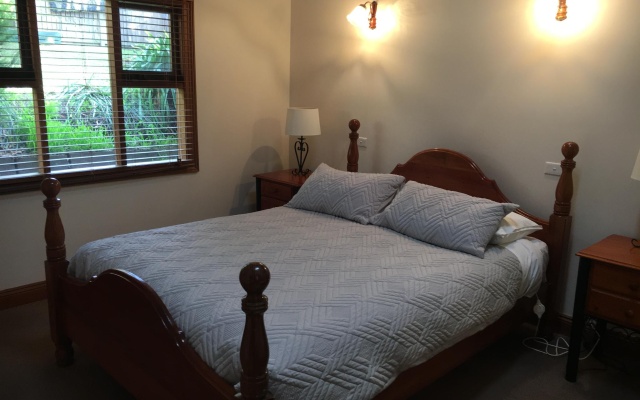Bells Estate Great Ocean Road Cottages – Guest Rooms – Bellbrae