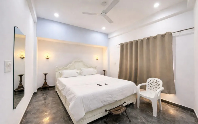 Hotel The White House Varanasi