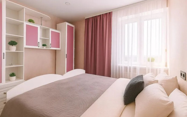 РусХаус на пр-те Альберта Камалеева, д. 32Б