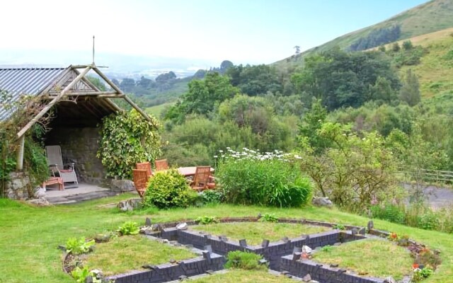 Cwm Bedw Farmhouse