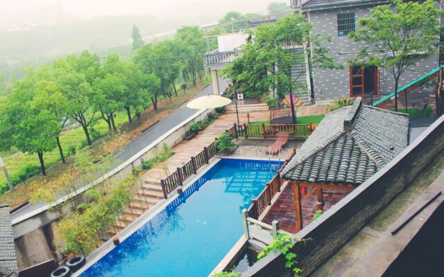 Moganshan Wild House