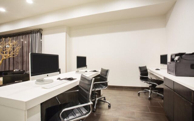 Holiday Inn Express & Suites Amarillo West by IHG