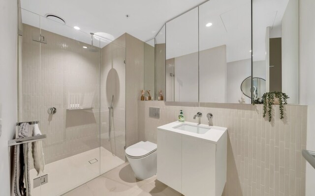 Melbourne Square Apartments