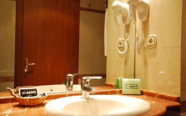 Marina Apartments