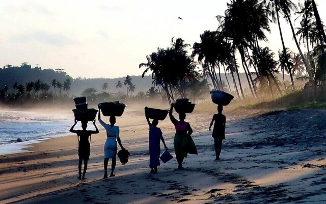 Afro Beach Eco Resort