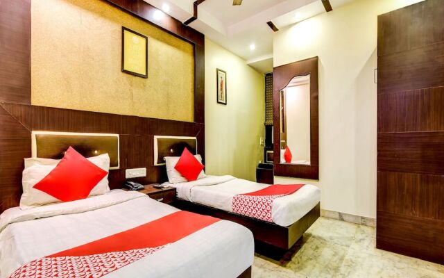 OYO 2064 Hotel The Spot