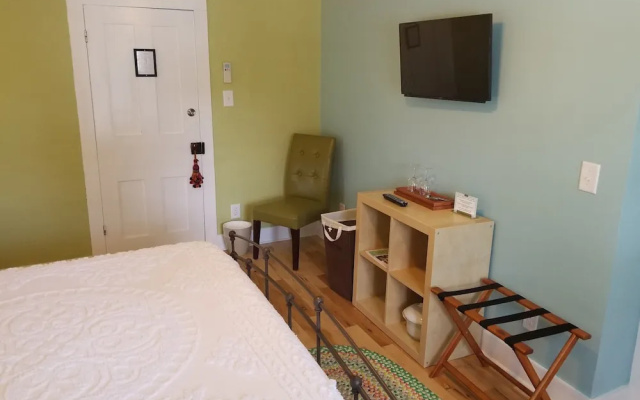 The Blackberry Inn Bed & Breakfast