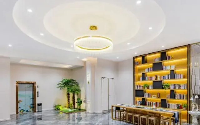 Chizhou Amethyst Hotel