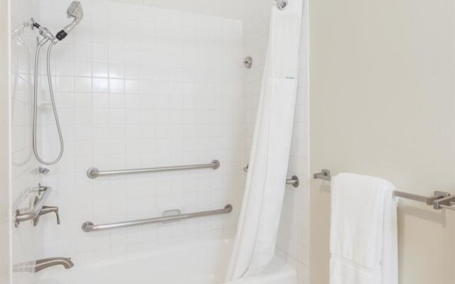 Ramada Plaza Garden Grove