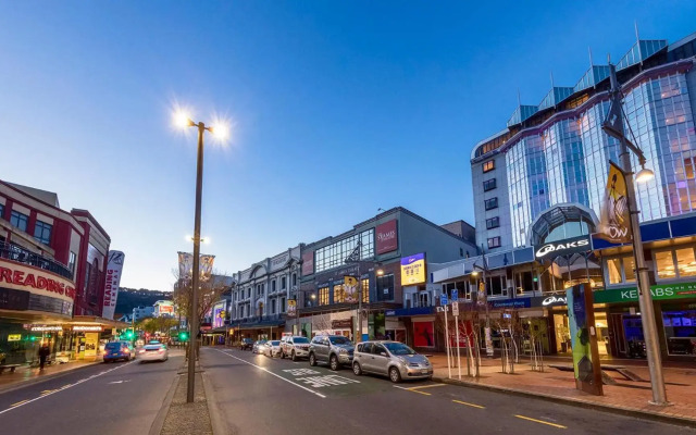 Oaks Wellington Hotel