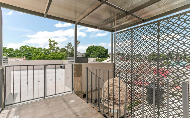 Primavera By Homirent